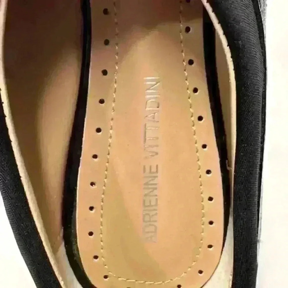 NWOT Adrienne Vittadini Women's Black Leather Round Toe Slip-On Flats Size 8 - Picture 3 of 10